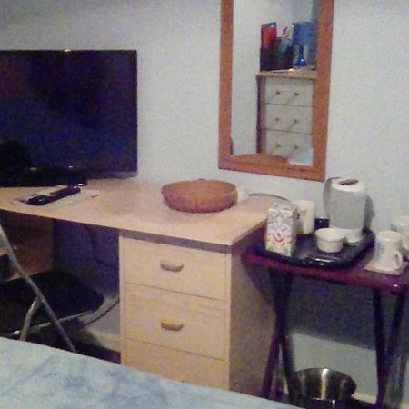 Bed & Breakfast Only - Not 24 Hour Lodging - Free Parking Truro Cornwall Εξωτερικό φωτογραφία